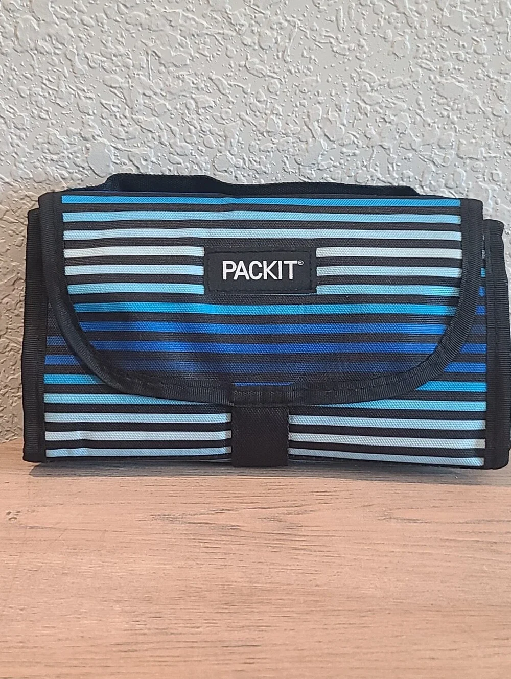 PackIt Freezable Blue Striped Lunch Bag Foldable Polycanvas Reusable Lunch Sack